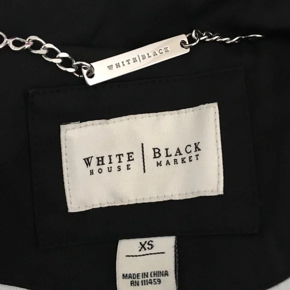 WHITE HOUSE BLACK MARKET Blazer - Picture 3 of 4